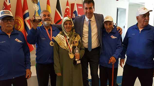 60 YAŞ ÜSTÜ BOWLING TURNUVASI DÜZENLENDİ