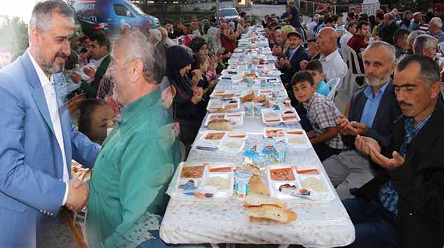 İKİZPINAR'DA HALK İFTARINA BÜYÜK KATILIM