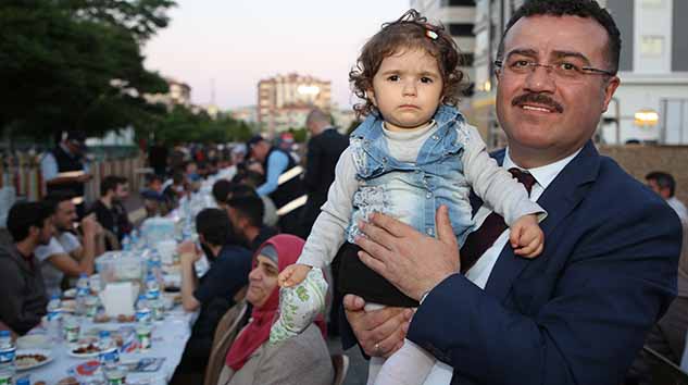 Atakum'da binler, aynı sofrada buluştu