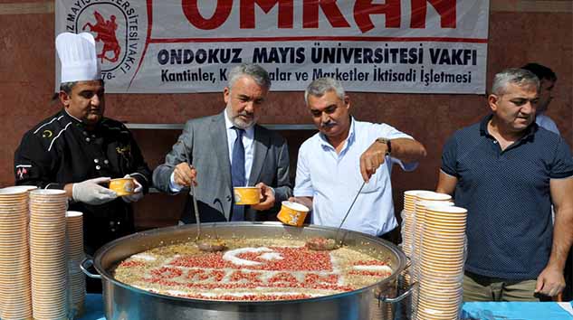 OMÜ'de Muharrem Ayının Bereketi Olan Aşure Dağıtıldı