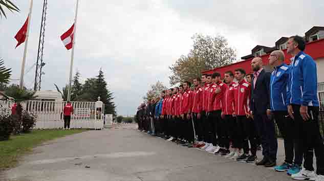 Samsunspor 10 Kasım'da Atatürk'ü andı