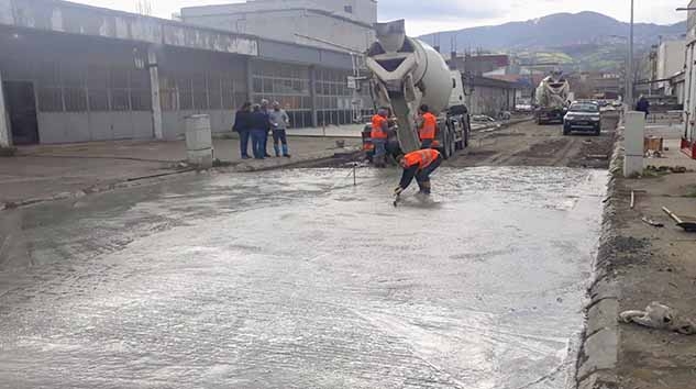 Sanayilerde Beton Çalışmaları Devam Ediyor...