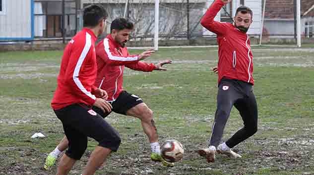 YILPORT SAMSUNSPOR MAÇ SAATİNİ BEKLİYOR