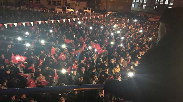 Usta'ya Çarşamba'da Sevgi Seli!