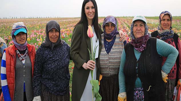 KADINLARIMIZ HER ALANDA BAŞARI HİKÂYELERİ YAZMAKTADIR