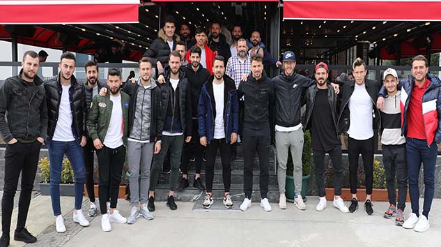 SAMSUNSPOR'A MORAL KAHVALTISI