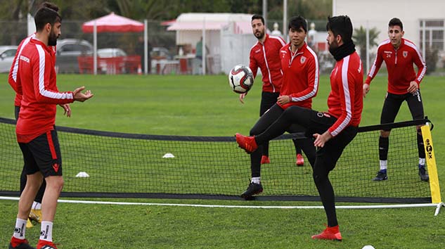 ÜŞAKSPOR HAZIRLIKLARINI SÜRDÜRDÜ