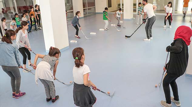 Samsun'da, Buz Hokeyi Branşının Alt Yapı Temeli Atıldı