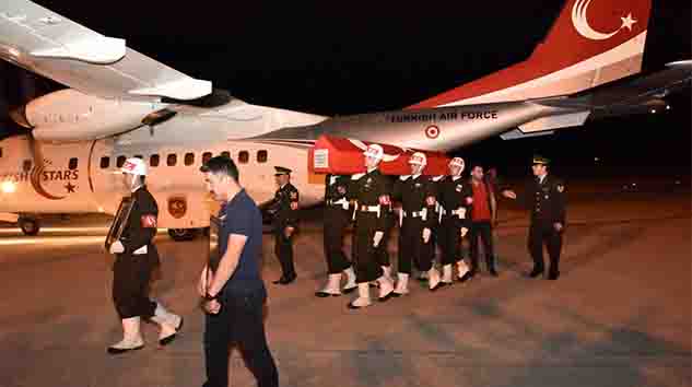 TOKAT, ŞEHİDİ HAVA LİMANINDA TÖRENLE KARŞILANDI!