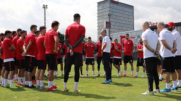 YILPORT SAMSUNSPOR TOP BAŞI YAPTI!...