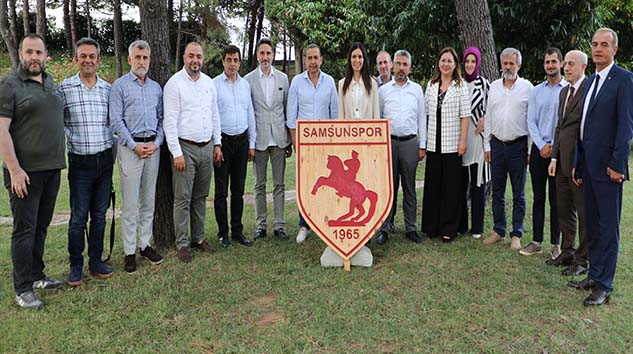 Çiğdem Karaaslan'dan Samsunspor'a Ziyaret