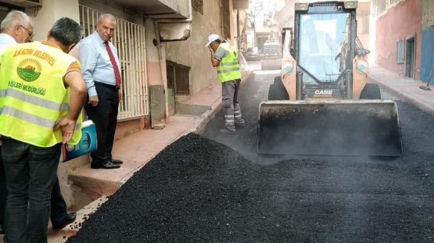 Demirtaş Asfalt Çalışmalarını Yerinde İnceledi