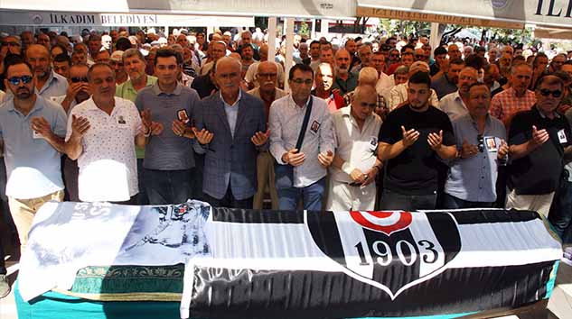 Samsun'un En Eski Fotoğrafçısı Hakk'a Uğurlandı