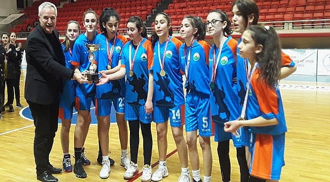 U14'ün Namağlup Şampiyon İlkadım Belediyespor