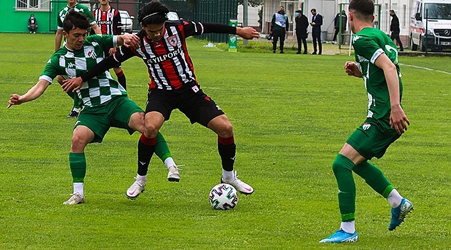 Samsunspor U 19 Bursa'da Kaybetti 2-1 