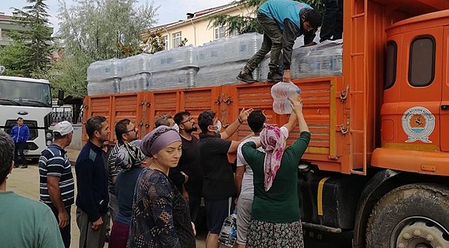 Samsun'dan Ayancık'a TIR'larla Su Gönderildi