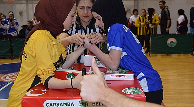 Bilek Güreşinde Madalyalar Sahiplerini Buldu