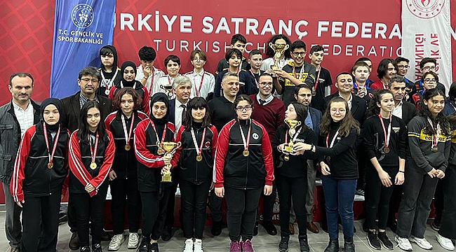 Yıldızlar Satranç Yarışması Sona Erdi