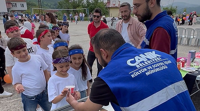 Canik'te Öğrenciler Doyasıya Eğleniyor