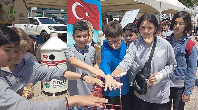 İlkadım Belediyesi Standına Öğrenciler Yoğun İlgi Gösterdi