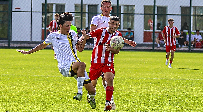 Yılport Samsunspor U19 4 – İstanbulspor A.Ş U19: 2