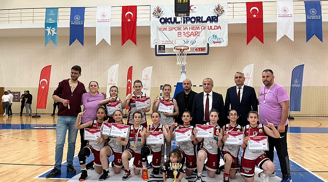 Canik, basketbolda Türkiye Şampiyonu oldu