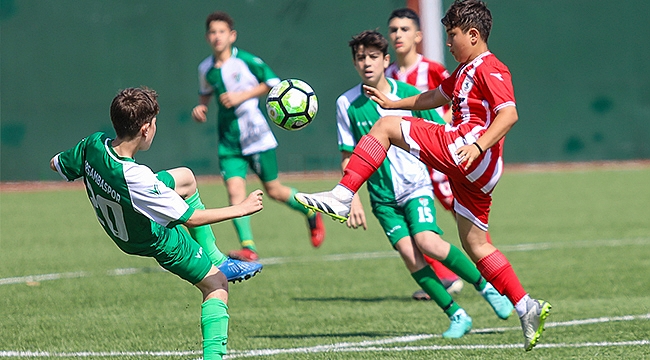 Çarşambaspor U13: 1 Yılport Samsunspor U13: 3