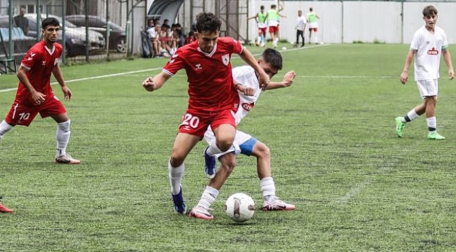 ÇAYKUR Rizespor A.Ş U19: 3 Samsunspor A.Ş U19: 0 