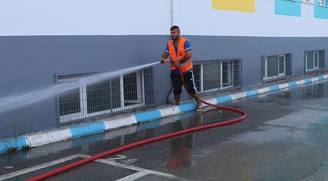 Atakum Belediyesinden Okullara Temizlik