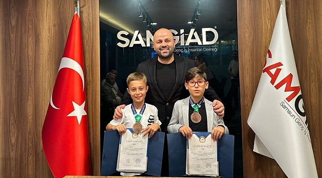 Olimpiyat Üçüncüsü Öğrencilerden SAMGİAD'a Teşekkür Ziyareti