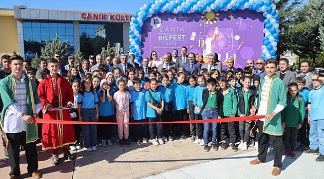 Canik'te Düzenlenen Bilim ve Teknoloji Festivali Göz Kamaştırdı