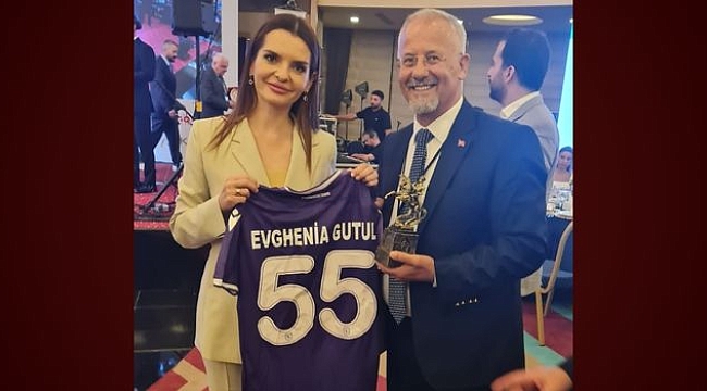 Cemiyetten Gagavuzya Devlet Başkanı'na Samsunspor Forması