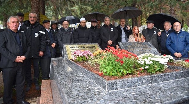 Muzaffer Önder Kabri Başında Anıldı