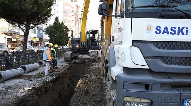 19 Mayıs Bulvarı'nda Kanalizasyon Hattı Yenileniyor