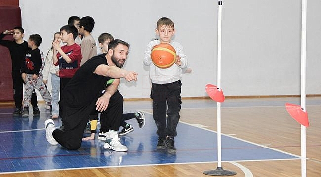 Canikli Çocuklar Parkurun Tozunu Dumana Kattı