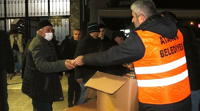 Atakum Belediyesinden Kandil Simidi İkramı