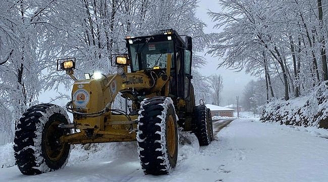 Büyükşehir'de 17 İlçede Kar Mesaisi Başladı!...