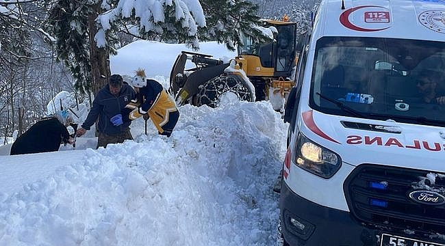 Kar Engelinden 98 Hastayı Büyükşehir Kurtardı