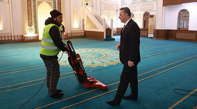 İlkadım'ın Camileri Ramazan'da da Titizlikle Temizleniyor